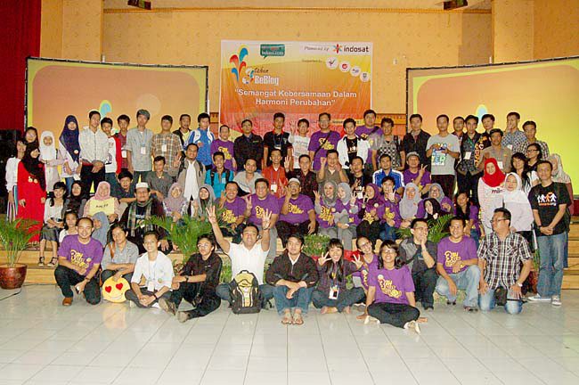 3-th-hut-blogger-bekasi